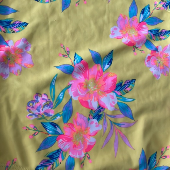 Floral bathing suit - Picture 2 of 6